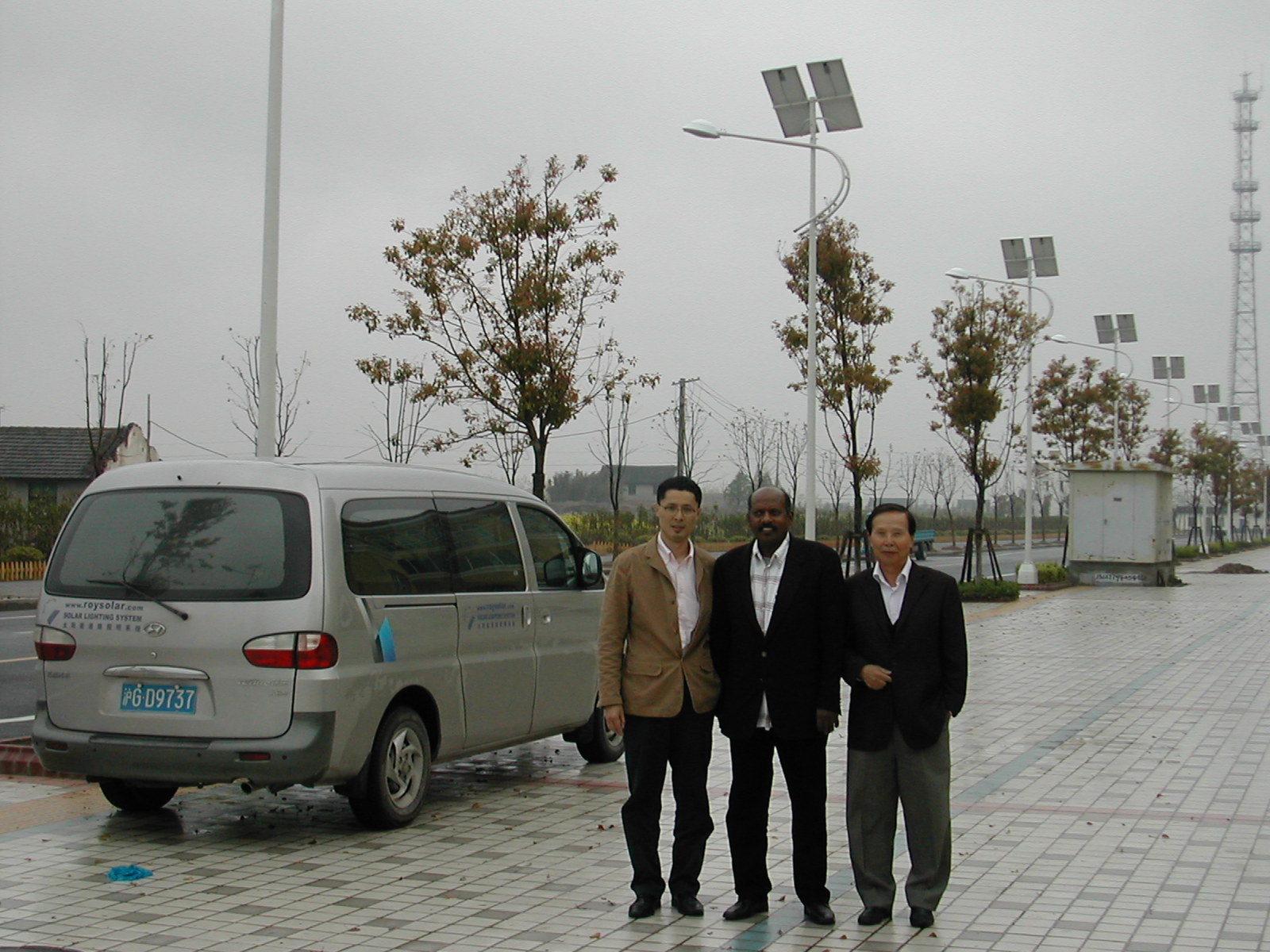 Mr. Mohamed El Hadie from Sudan visits our solar s